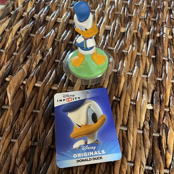 Disney Infinity Donald Duck figures lot of 2 items in photos - Picture 2 of 3